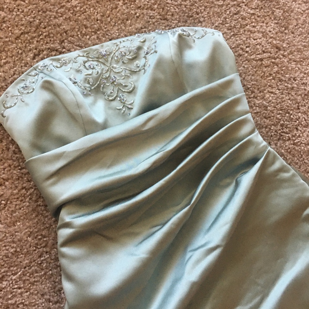 David’s Bridal Aline Sage Dress